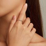 Strieborný dámsky prsteň s modrým zirkónovým kryštálom, veľkosť 6