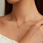 Strieborný náhrdelník s príveskom srdiečka