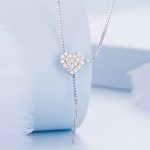 Strieborný náhrdelník s príveskom srdiečka