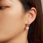 Strieborné náušnice, kvetinové perly