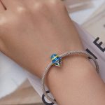 Strieborné kúzlo, mimozemšťan