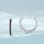 Strieborné dámske náušnice s čiernym kryštálom