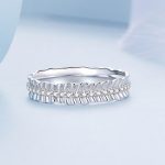 Strieborný dámsky prsteň s bielym krištáľom, veľkosť 7