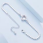 Ezüst karkötő szívmotívummal