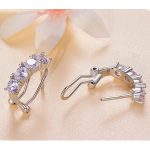 Strieborné náušnice s moissanitovým kryštálom