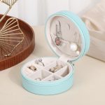 Šperkovnica na prívesky, prstene, náramky, retiazky, prenosná, kruhová, modrá