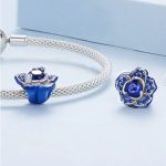 Strieborné kúzlo, modrá ruža