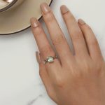 Ezüst gyűrű spinellkristállyal, 8-as méret 