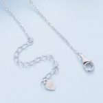 Strieborný náhrdelník s príveskom motýľa