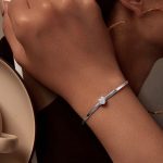 Strieborný náramok so srdiečkom