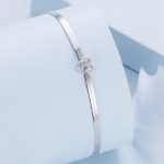 Strieborný náramok so srdiečkom