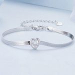 Strieborný náramok so srdiečkom