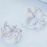 Strieborné náušnice, abstraktný twist
