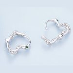 Strieborné náušnice, srdce s hadom