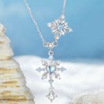 Strieborný náhrdelník s príveskom snehová vločka