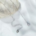 Strieborný náhrdelník s príveskom snehová vločka