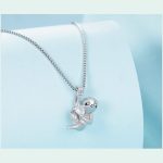 Strieborný náhrdelník s leňochodovým príveskom