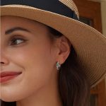 Ezüst fülbevaló zöld üveggel