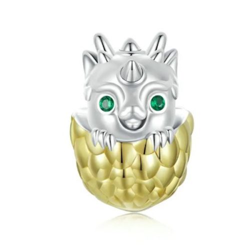 Strieborné kúzlo, dračie mláďa