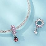 Strieborné kúzlo, kvety s lienkou