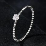 Strieborný prsteň s moissanitom, veľkosť 8