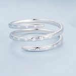 Strieborný prsteň, trikrát točený