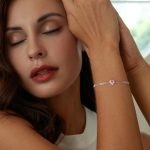 Strieborný náramok so srdiečkom