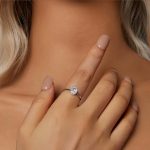 Ezüst gyűrű cirkóniummal és moissanittal, 6-os méret