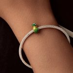 Strieborné kúzlo, ananás