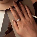 Ezüst gyűrű szívvel, nyitott