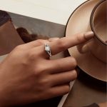 Ezüst gyűrű opálszívvel, 7-es méret