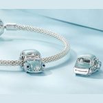 Strieborné kúzlo, auto