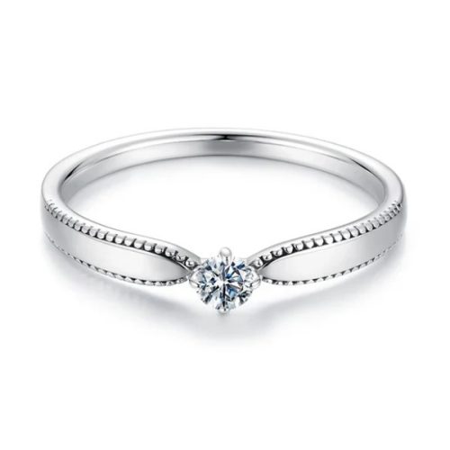 Strieborný dámsky prsteň s moissanitovým kryštálom, veľkosť 6