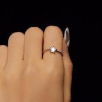 Ezüst gyűrű kristálycsillaggal, 8-as méret