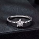 Ezüst gyűrű kristálycsillaggal, 6-os méret