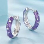 Strieborné náušnice, fialové