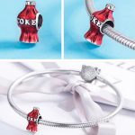 Strieborné kúzlo, fľaša koly