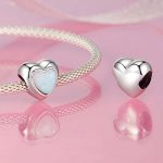 Strieborné kúzlo, srdce s opálom