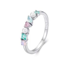 Strieborný prsteň s kamienkami, veľkosť 6