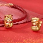 Strieborné kúzlo, šťastná mačka