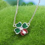 Ezüst nyaklánc lóherés medállal