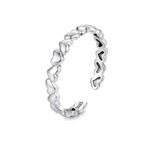 Ezüst gyűrű szívekkel, állítható méret