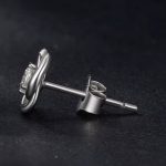 Ezüst fülbevaló moissanitkristállyal