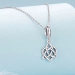 Ezüst charm, kelta csomó