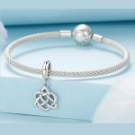 Ezüst charm, kelta csomó