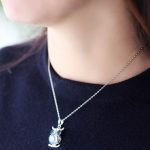 Náhrdelník s príveskom sova, Modrý, zdobený kryštálmi Swarovski