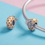 Strieborné kúzlo, včela