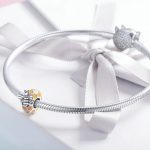 Strieborné kúzlo, včela