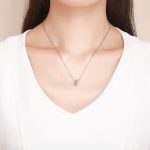 Strieborné kúzlo, včela