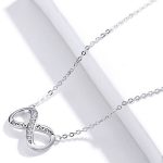 Strieborný náhrdelník s príveskom so znakom nekonečna